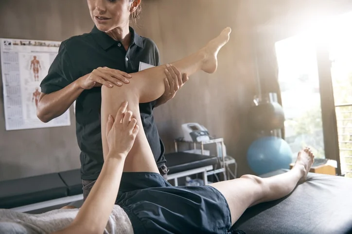 რეაბილიტოლოგი / ფიზიოთერაპევტი — აღდგენა სწორი გზით