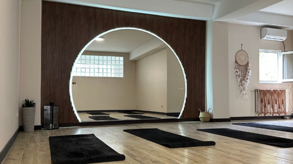 Discover Yoga • დისქავერ იოგა